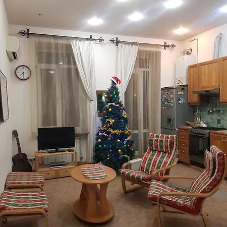 Jasmin Apt With Balcony At Republic Square & Ruben Tours Yerevan Exterior photo